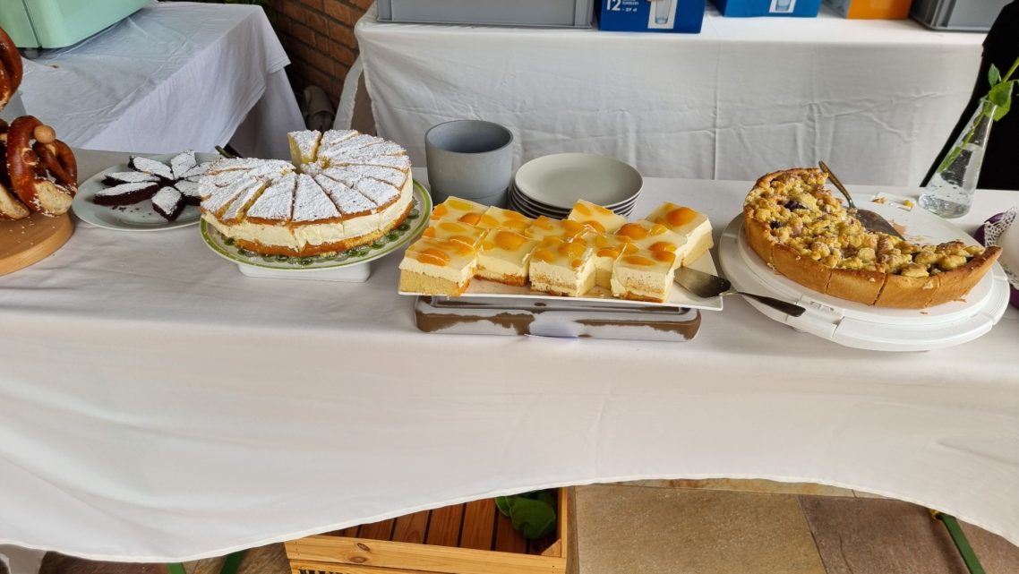 Musik im Garten 2026 - „Mme Brell & die Filous“ Kuchen und Torten